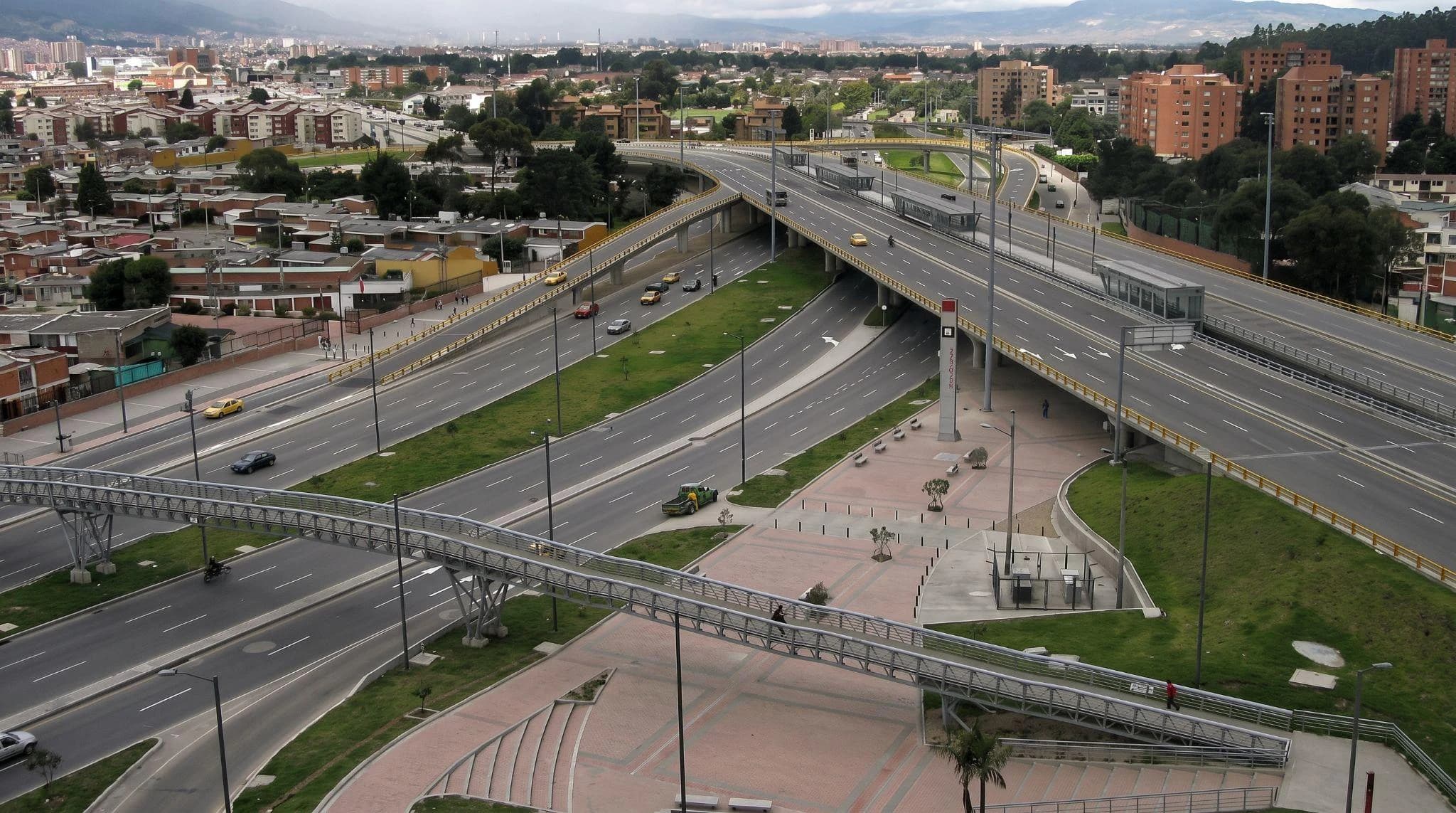 Avenida Suba Section II for TransMilenio, a project by XIE S.A.